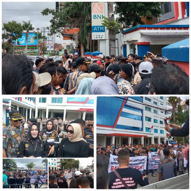 
Ratusan Masa Ormas Pekat IB Gruduk Kampus UMITRA